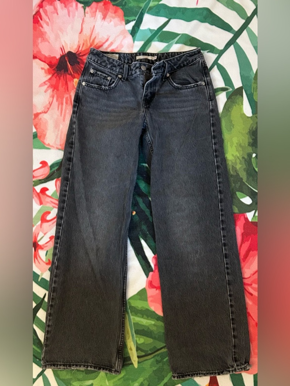 Levi's Women's Straight-Leg Jeans in Washed Black